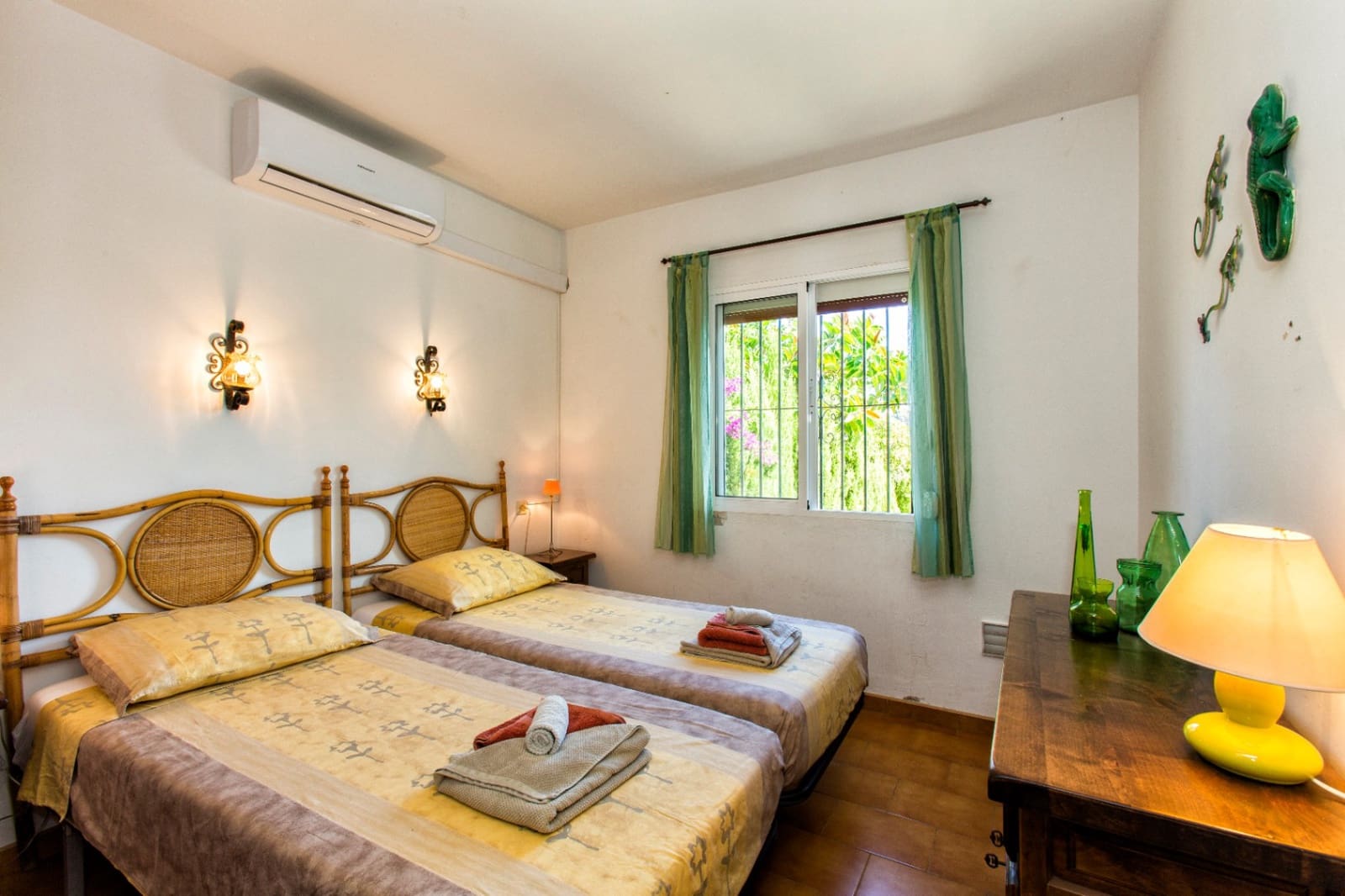 2 soverom Bungalow til salgs i Moraira med svømmebasseng garasje - € 249 500 (Ref: 9211391)