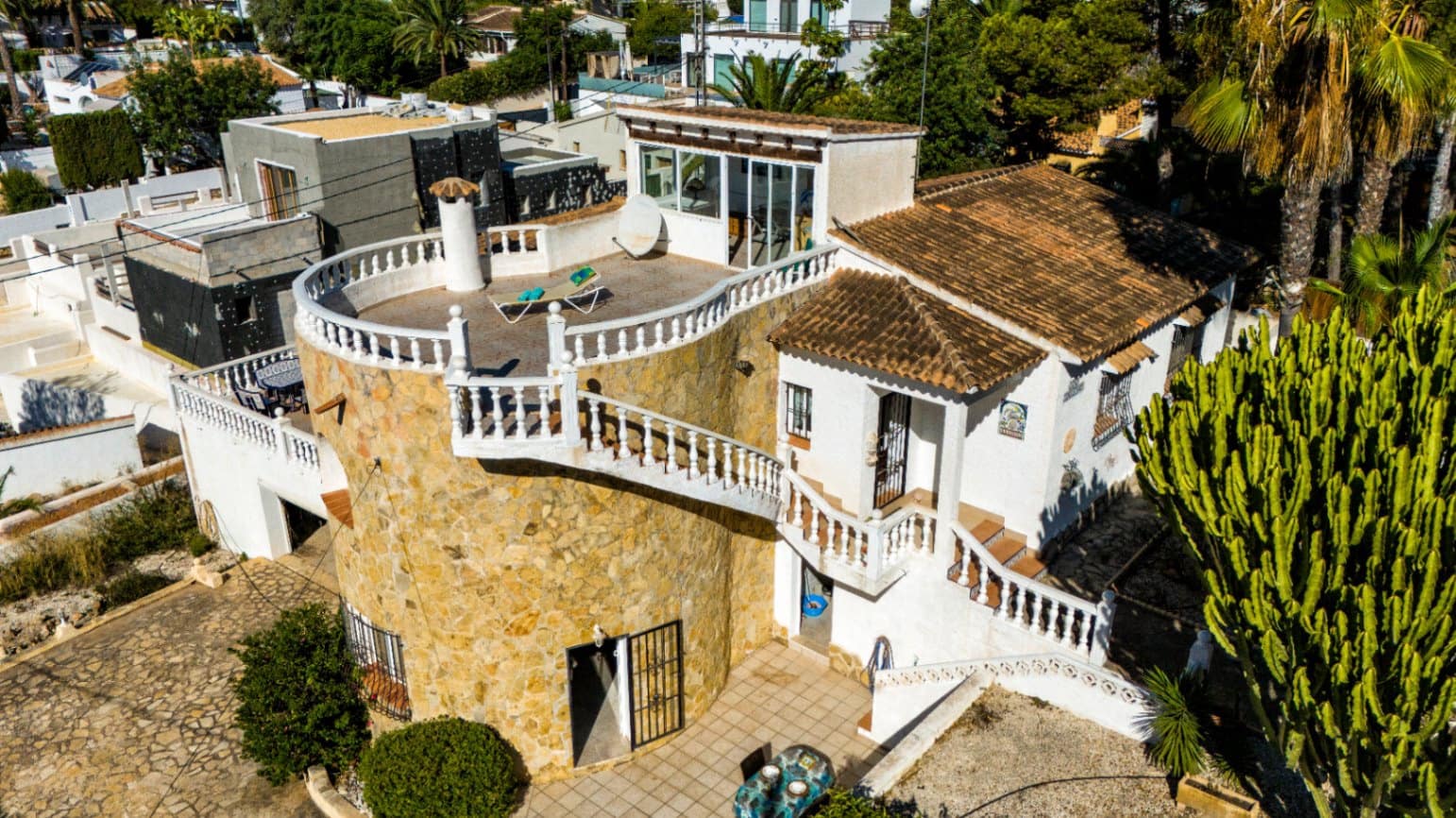 2 sovrum Villa till salu i Benissa med pool garage - 610 000 € (Ref: 9270236)