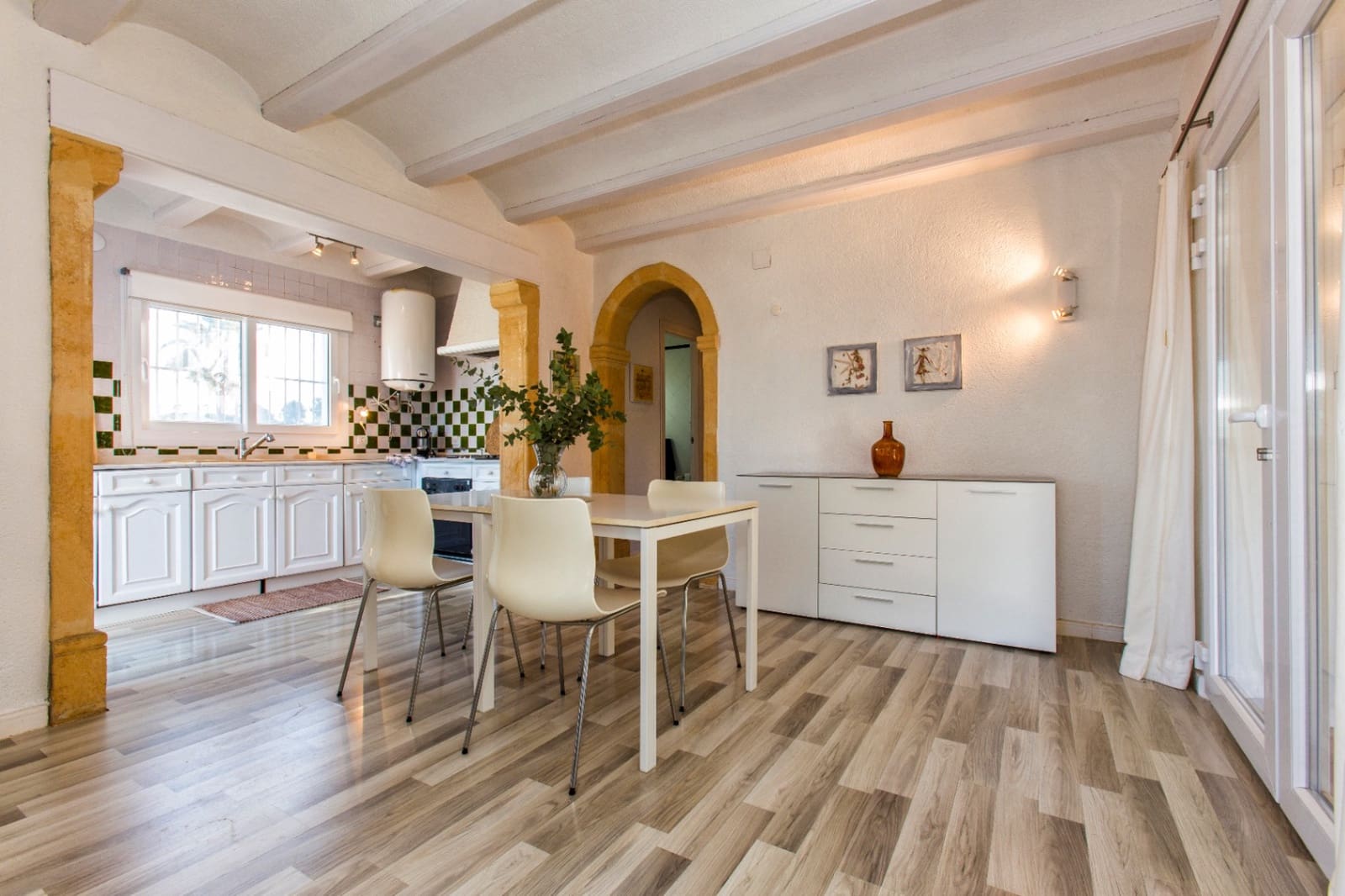 2 soveværelse Villa til salg i Pinosol med swimmingpool garage - € 450.000 (Ref: 9525553)