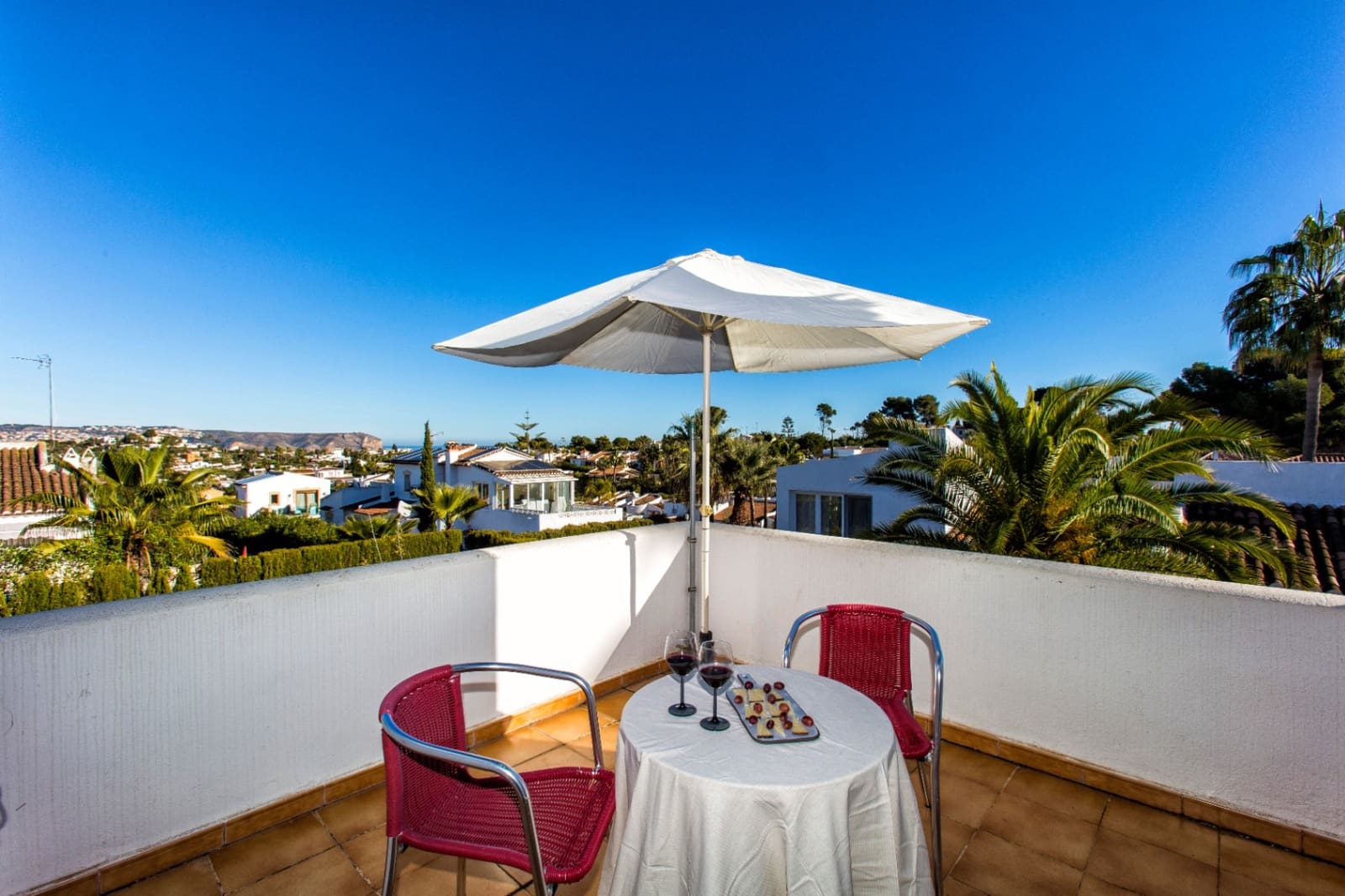 2 soveværelse Villa til salg i Pinosol med swimmingpool garage - € 450.000 (Ref: 9525553)