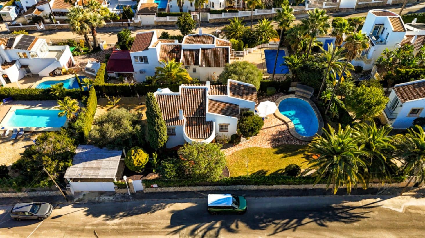 2 soveværelse Villa til salg i Pinosol med swimmingpool garage - € 450.000 (Ref: 9525553)