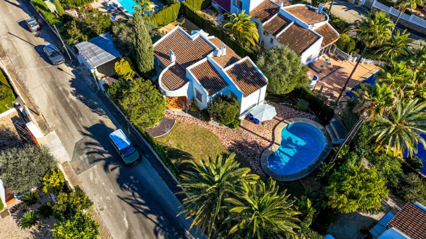 2 soveværelse Villa til salg i Pinosol med swimmingpool garage - € 450.000 (Ref: 9525553)