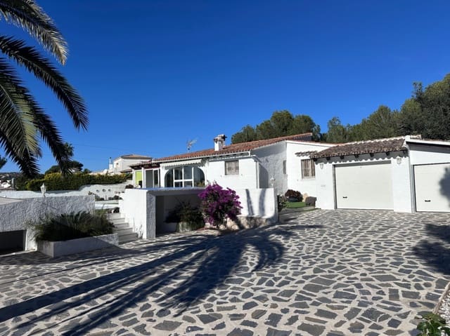 3 soveværelse Villa til salg i Moraira, Teulada-Moraira med swimmingpool garage - € 850.000 (Ref: 9525560)