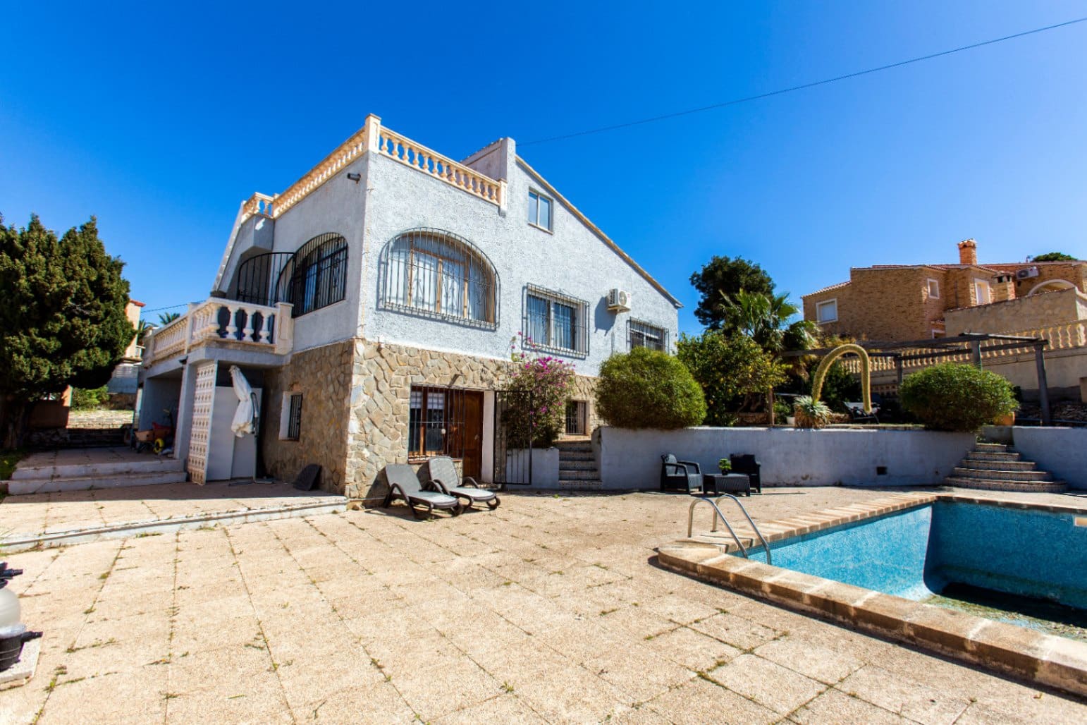 2 Zimmer Villa zu verkaufen in Calpe / Calp mit Pool Garage - 490.000 € (Ref: 9739233)