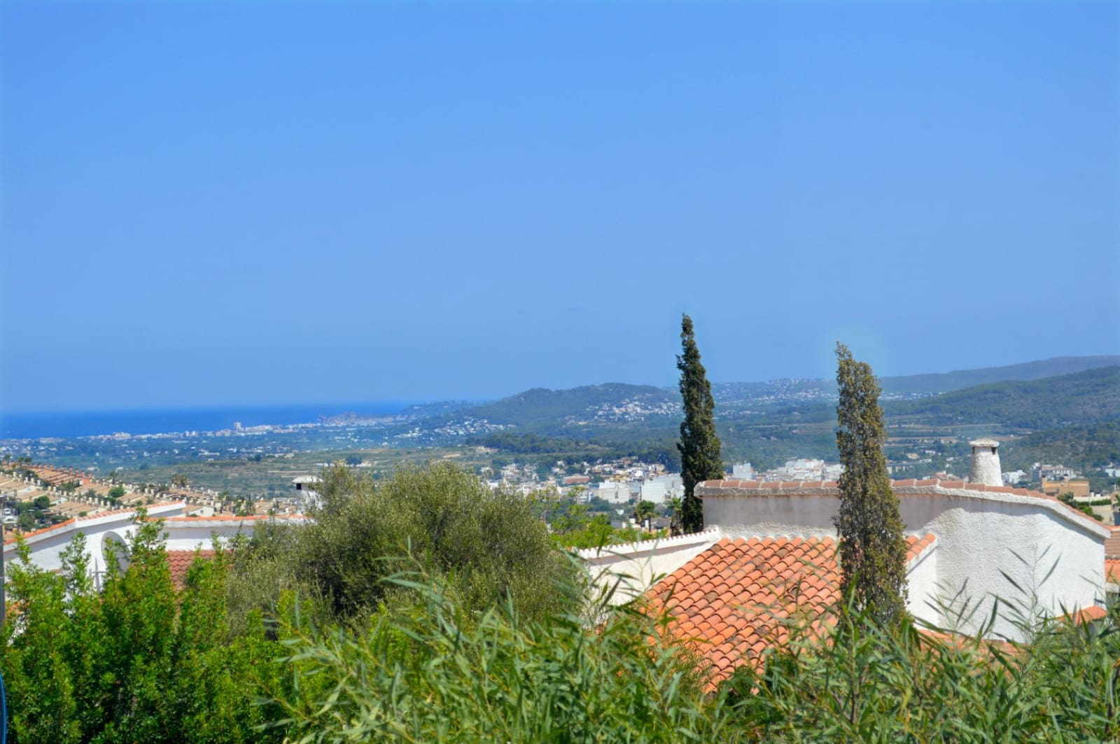 4 bedroom Villa for sale in Monte Pedreguer with garage - € 450,000 (Ref: 9996353)
