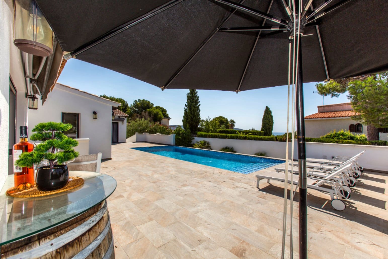 4 soveværelse Villa til salg i Moraira med swimmingpool garage - € 1.195.000 (Ref: 9996354)