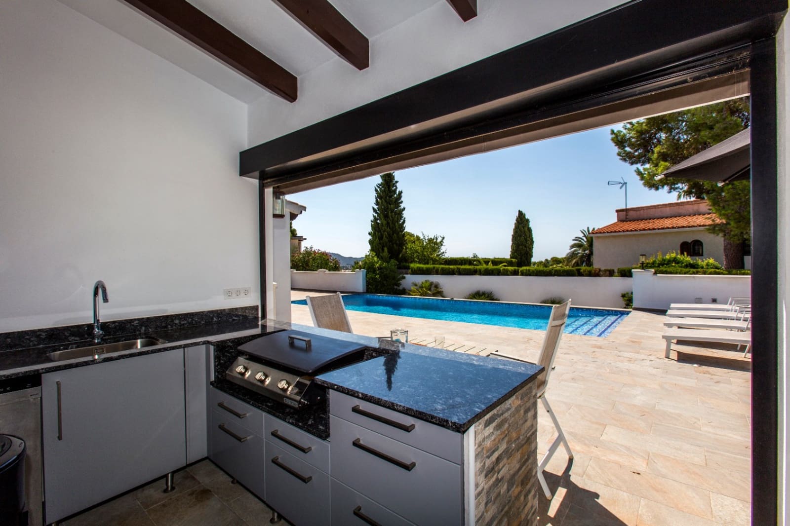 4 soveværelse Villa til salg i Moraira med swimmingpool garage - € 1.195.000 (Ref: 9996354)