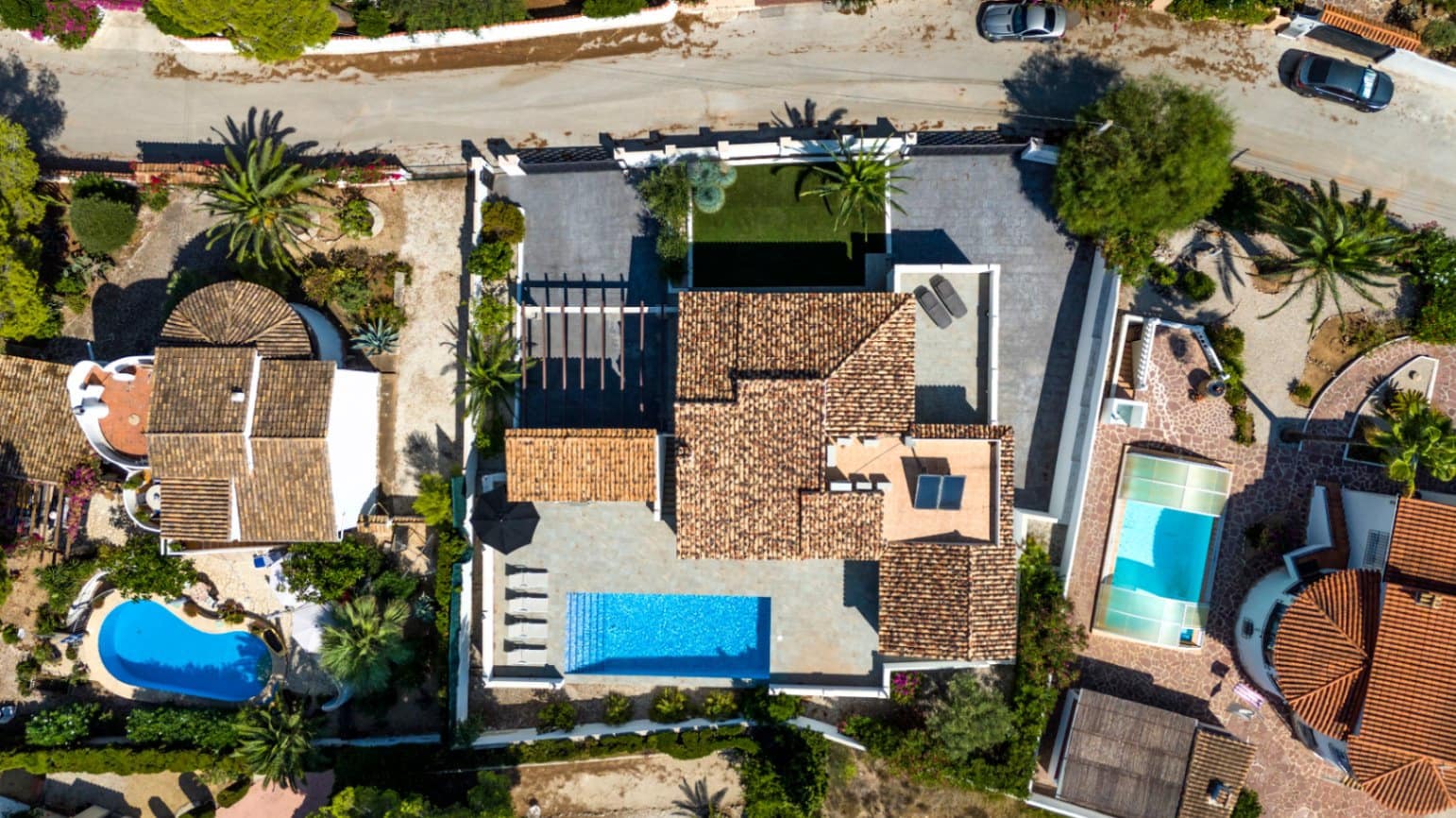 4 soveværelse Villa til salg i Moraira med swimmingpool garage - € 1.195.000 (Ref: 9996354)