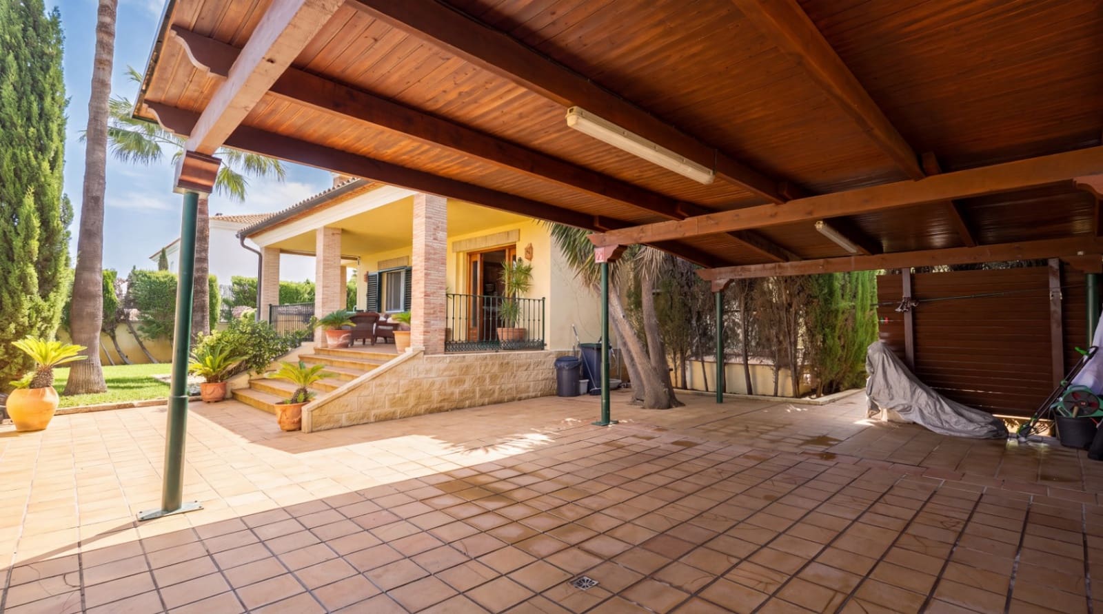 4 sovrum Villa till salu i Denia med pool garage - 875 000 € (Ref: 10181621)