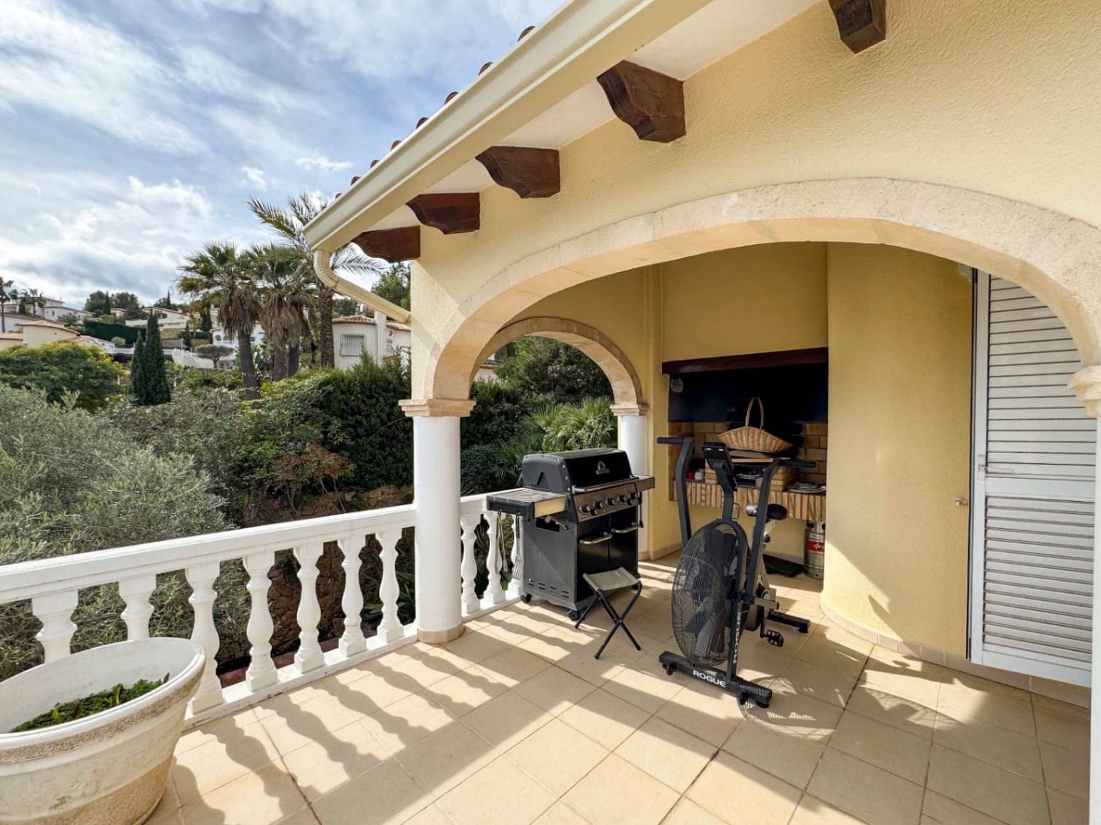 6 sovrum Villa till salu i La Sella med pool garage - 2 100 000 € (Ref: 9904735)