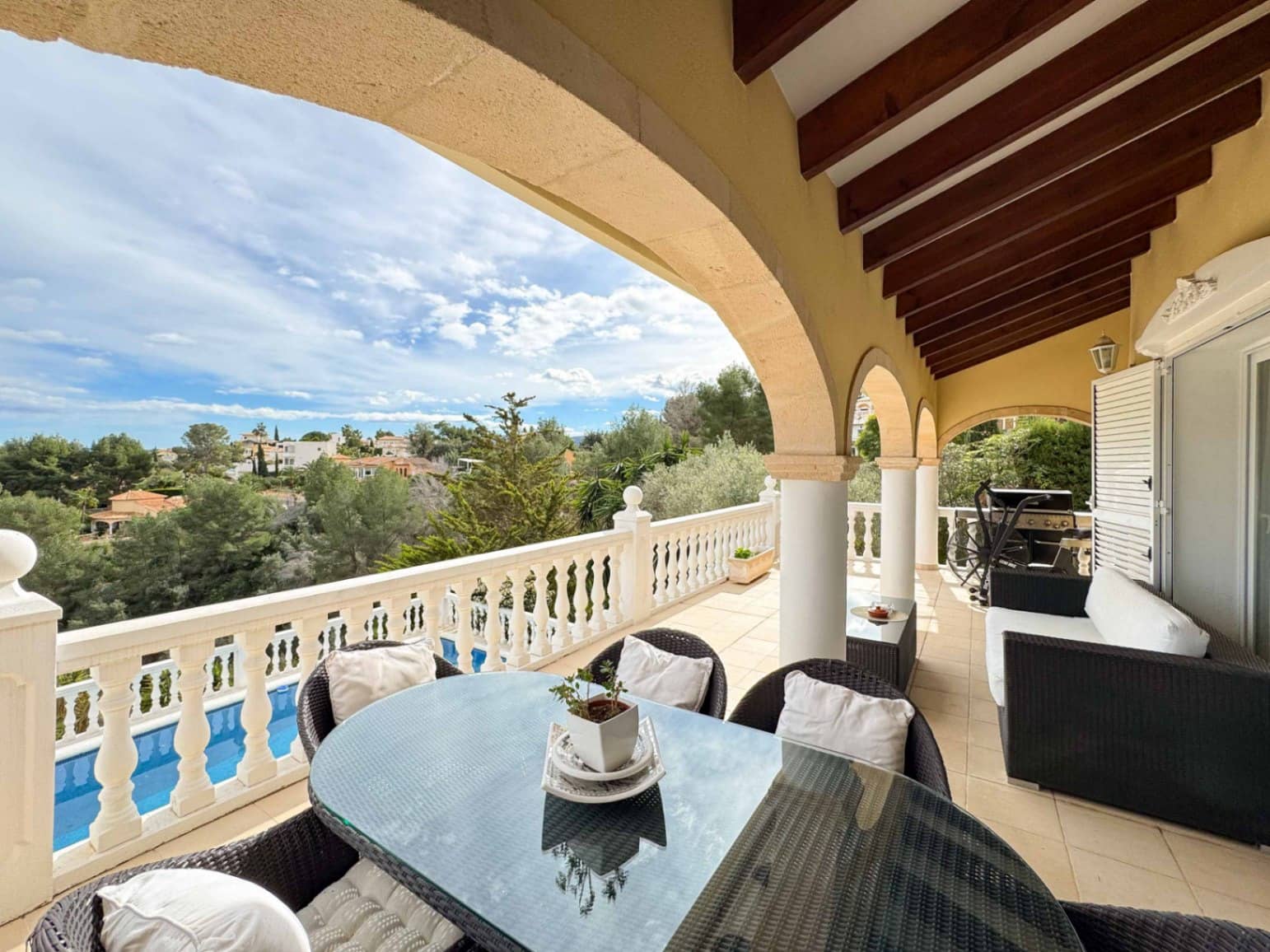 6 sovrum Villa till salu i La Sella med pool garage - 2 100 000 € (Ref: 9904735)