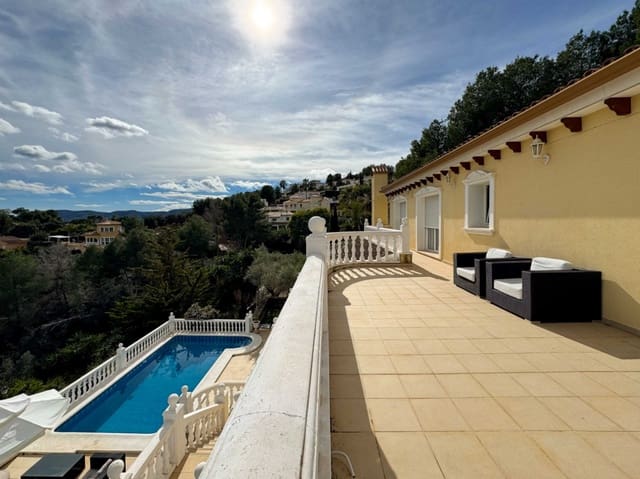 6 sovrum Villa till salu i La Sella med pool garage - 2 100 000 € (Ref: 9904735)