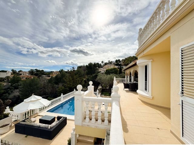 6 sovrum Villa till salu i La Sella med pool garage - 2 100 000 € (Ref: 9904735)