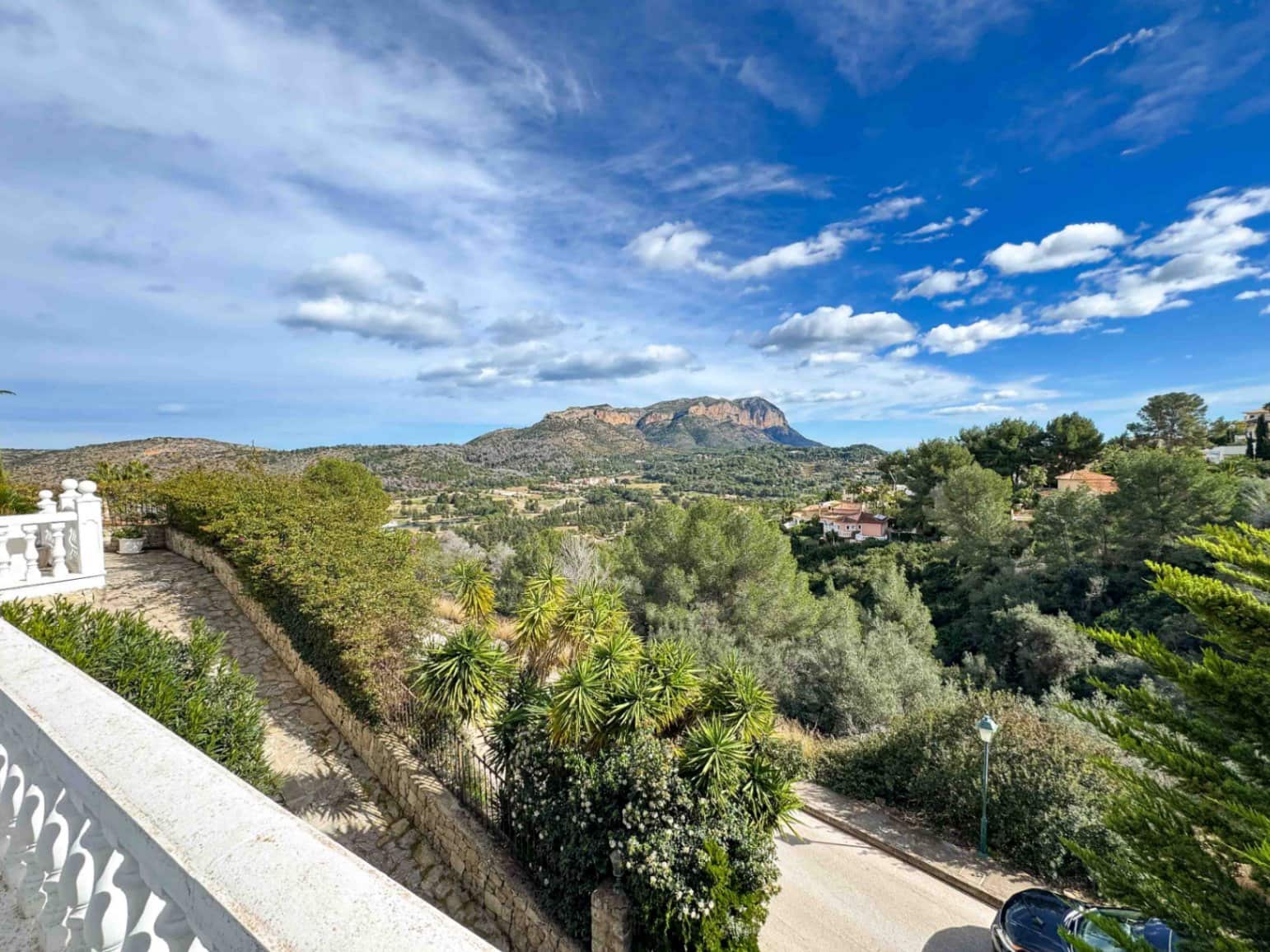 6 sovrum Villa till salu i La Sella med pool garage - 2 100 000 € (Ref: 9904735)