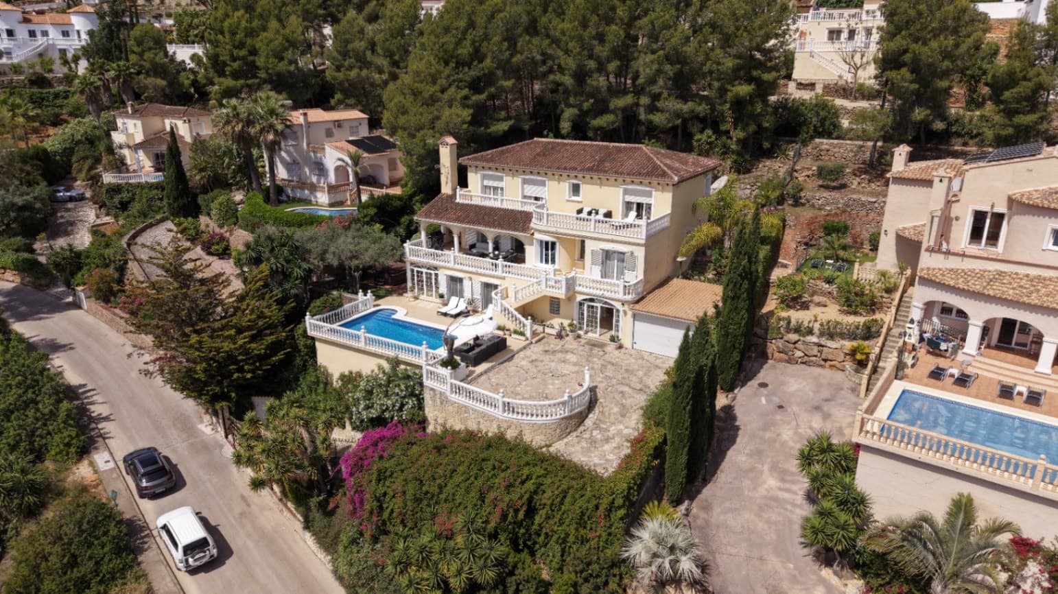 6 sovrum Villa till salu i La Sella med pool garage - 2 100 000 € (Ref: 9904735)