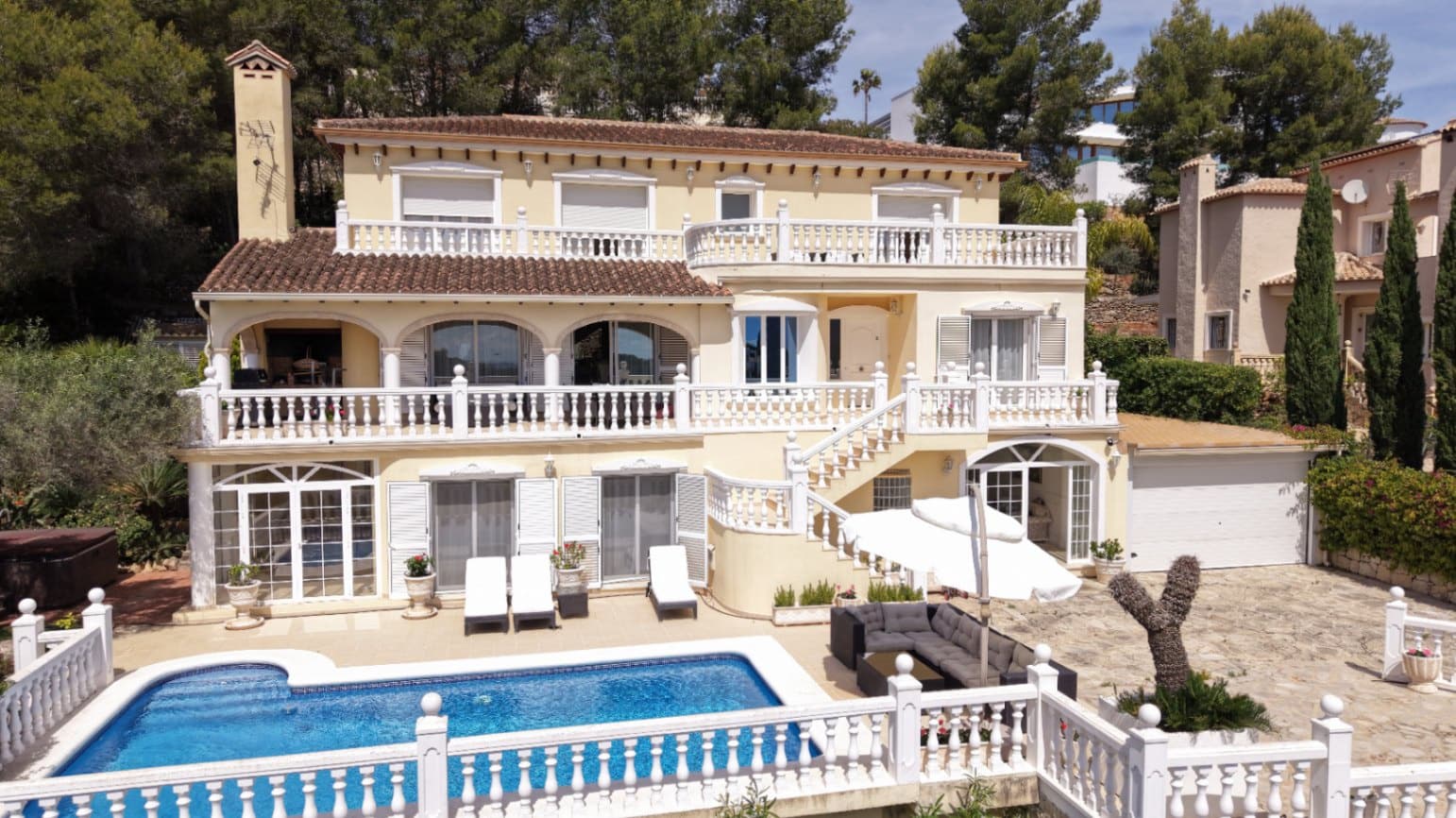 6 sovrum Villa till salu i La Sella med pool garage - 2 100 000 € (Ref: 9904735)