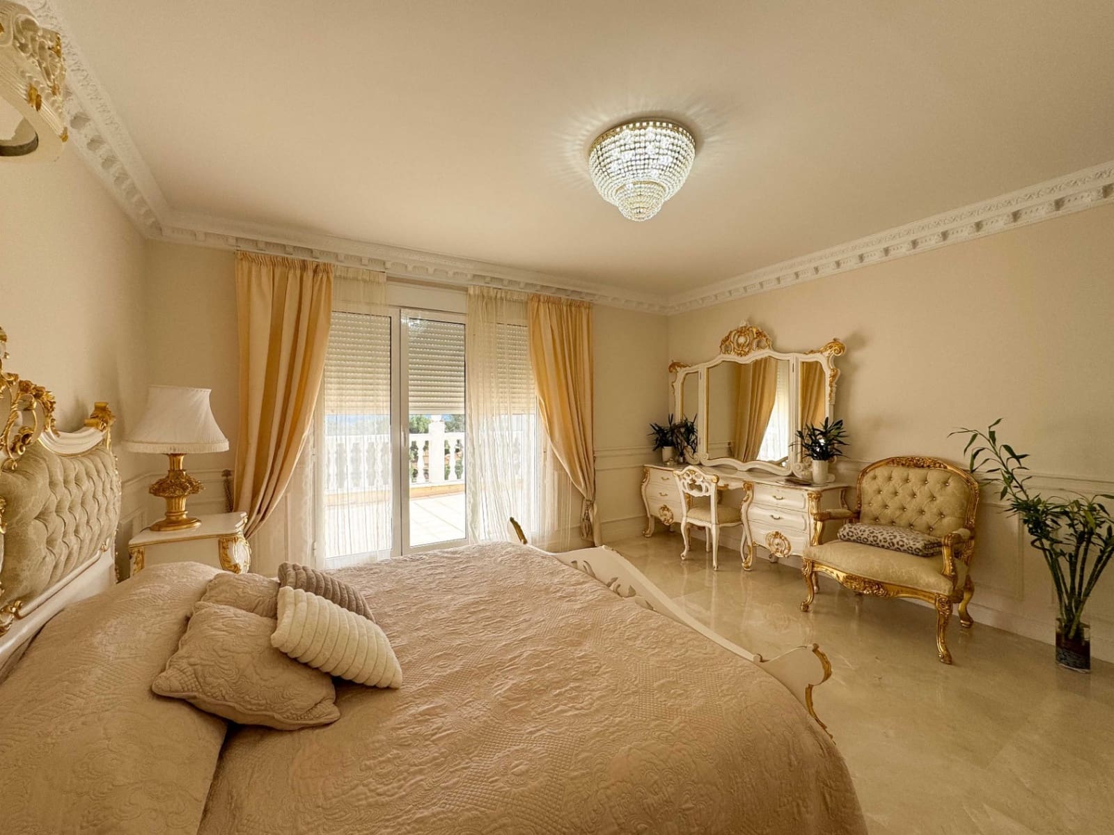 6 sovrum Villa till salu i La Sella med pool garage - 2 100 000 € (Ref: 9904735)