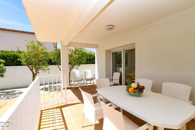 6 quarto Moradia para venda em Las Marinas / Les Marines, Dénia com piscina garagem - 975 000 € (Ref: 9904737)