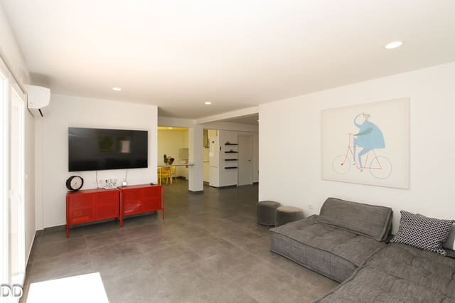 6 quarto Moradia para venda em Las Marinas / Les Marines, Dénia com piscina garagem - 975 000 € (Ref: 9904737)