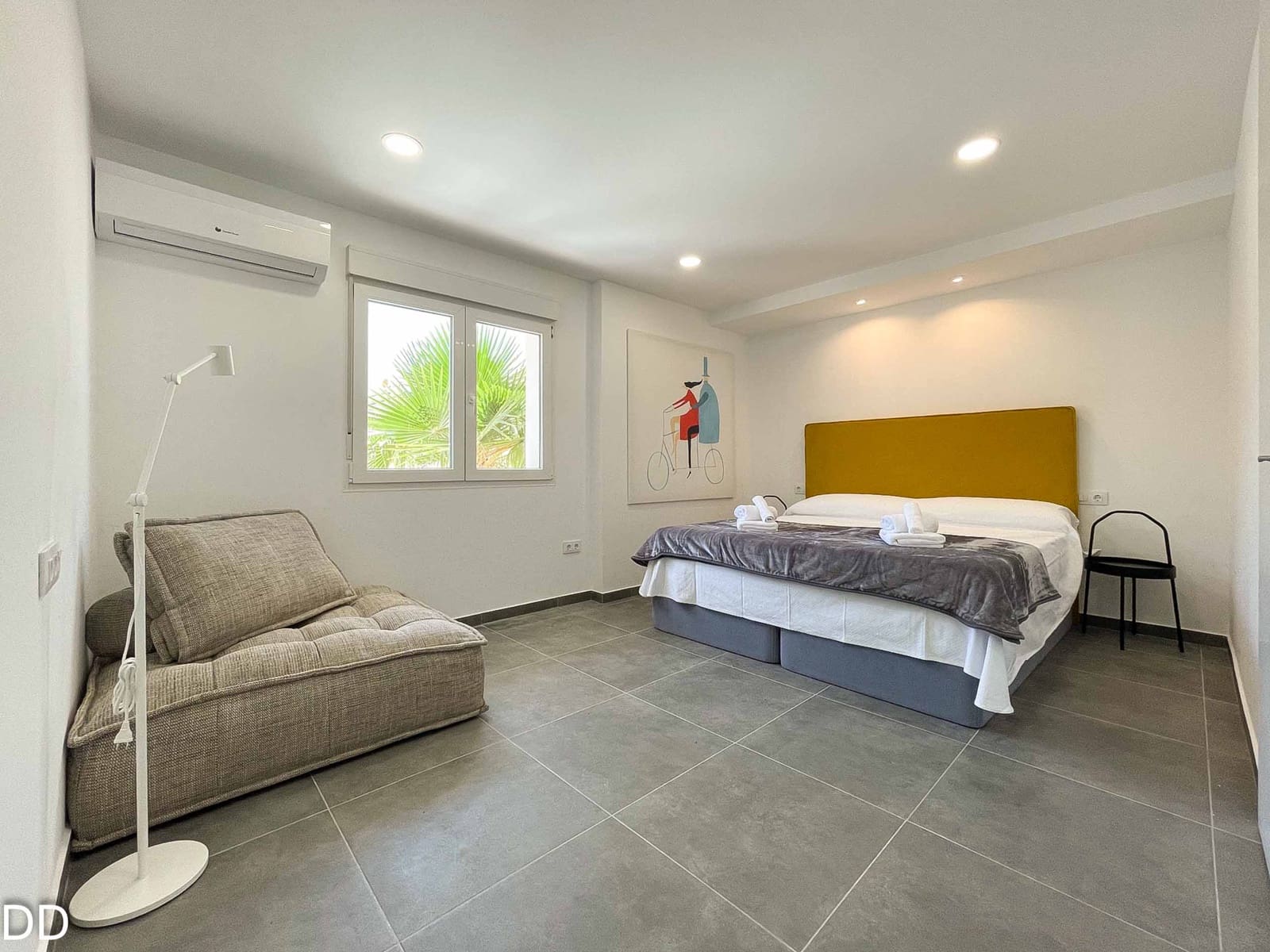 6 quarto Moradia para venda em Denia com piscina garagem - 975 000 € (Ref: 9904737)