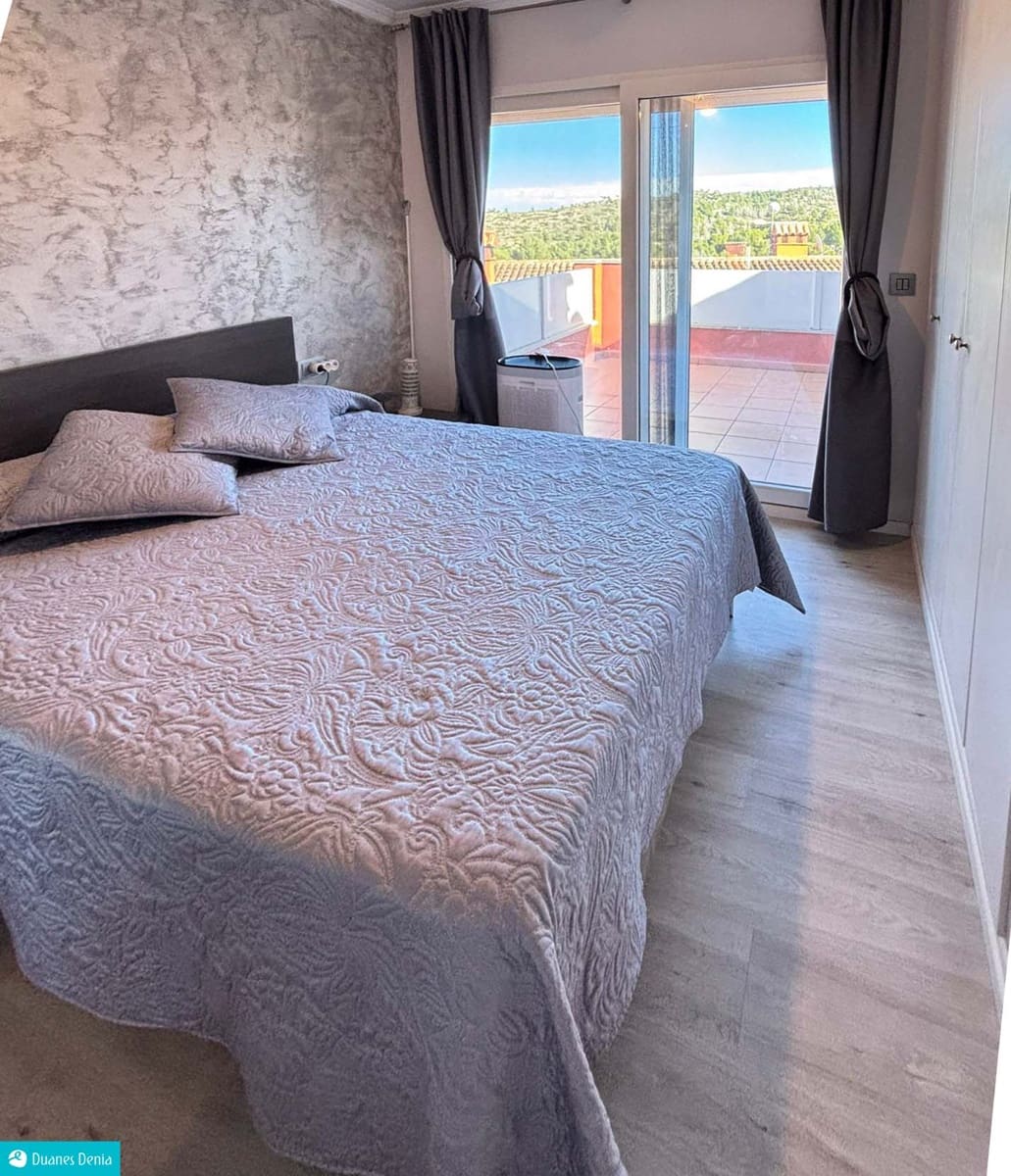 3 soveværelse Bungalow til salg i Denia med swimmingpool - € 439.000 (Ref: 9904739)