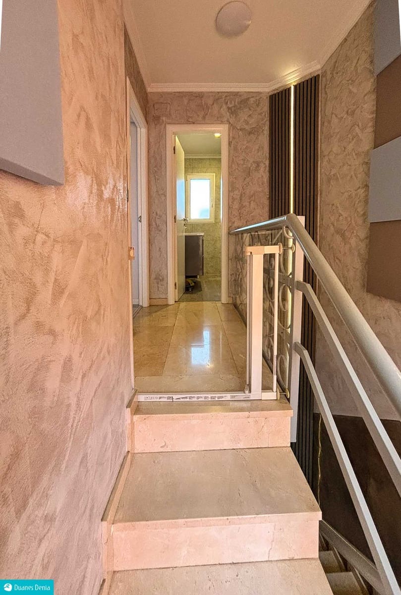3 soveværelse Bungalow til salg i Denia med swimmingpool - € 439.000 (Ref: 9904739)