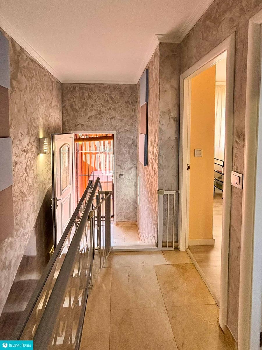 3 soveværelse Bungalow til salg i Denia med swimmingpool - € 439.000 (Ref: 9904739)