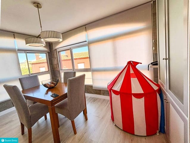3 soveværelse Bungalow til salg i Dénia med swimmingpool - € 439.000 (Ref: 9904739)