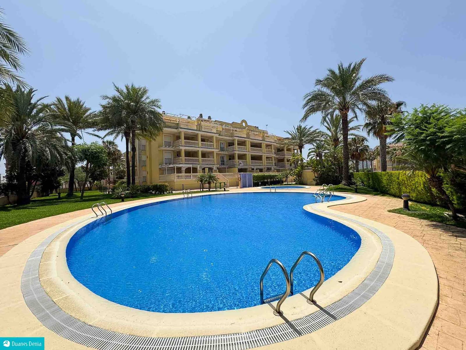 2 slaapkamer Penthouse te koop in Denia met zwembad garage - € 385.000 (Ref: 9904742)