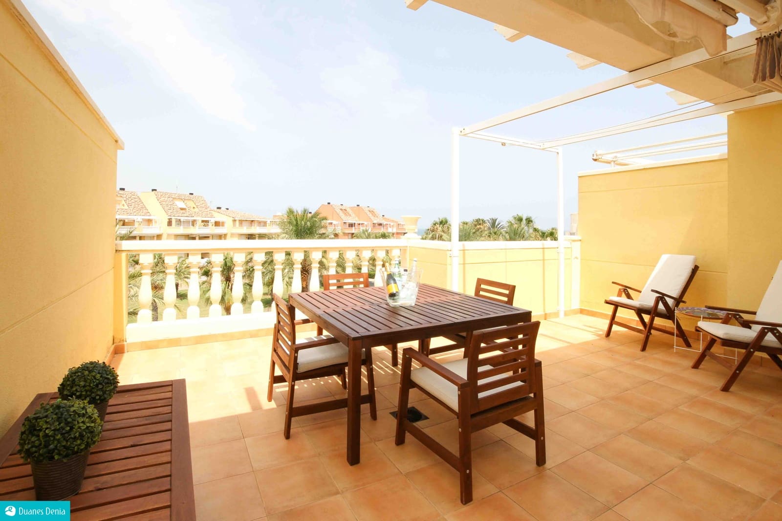 2 slaapkamer Penthouse te koop in Denia met zwembad garage - € 385.000 (Ref: 9904742)