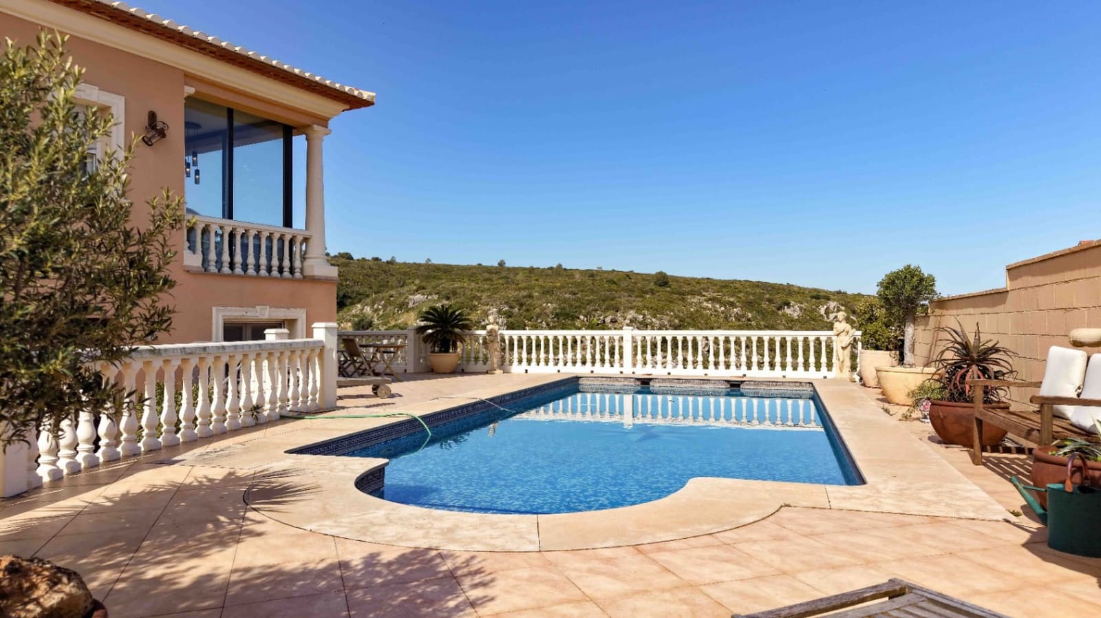5 sovrum Villa till salu i Denia med pool garage - 1 150 000 € (Ref: 9904745)