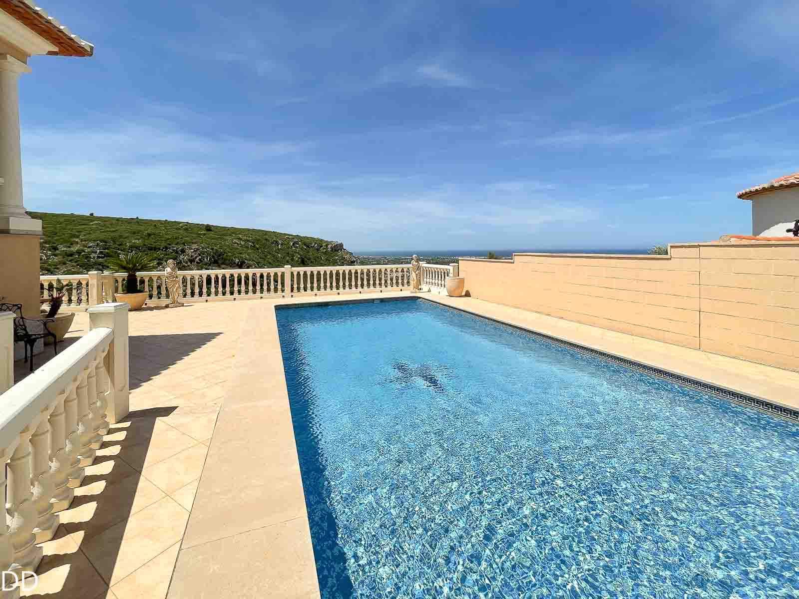 5 sovrum Villa till salu i Denia med pool garage - 1 150 000 € (Ref: 9904745)