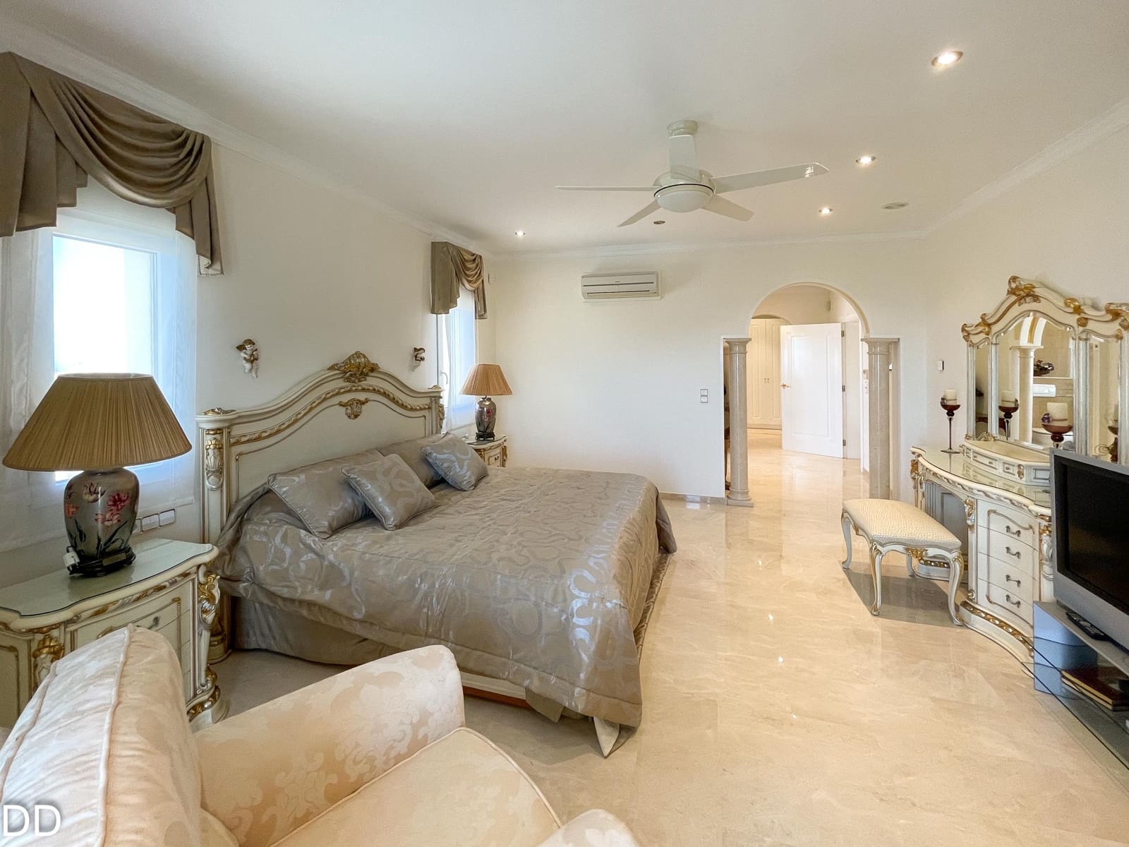 5 sovrum Villa till salu i Denia med pool garage - 1 150 000 € (Ref: 9904745)
