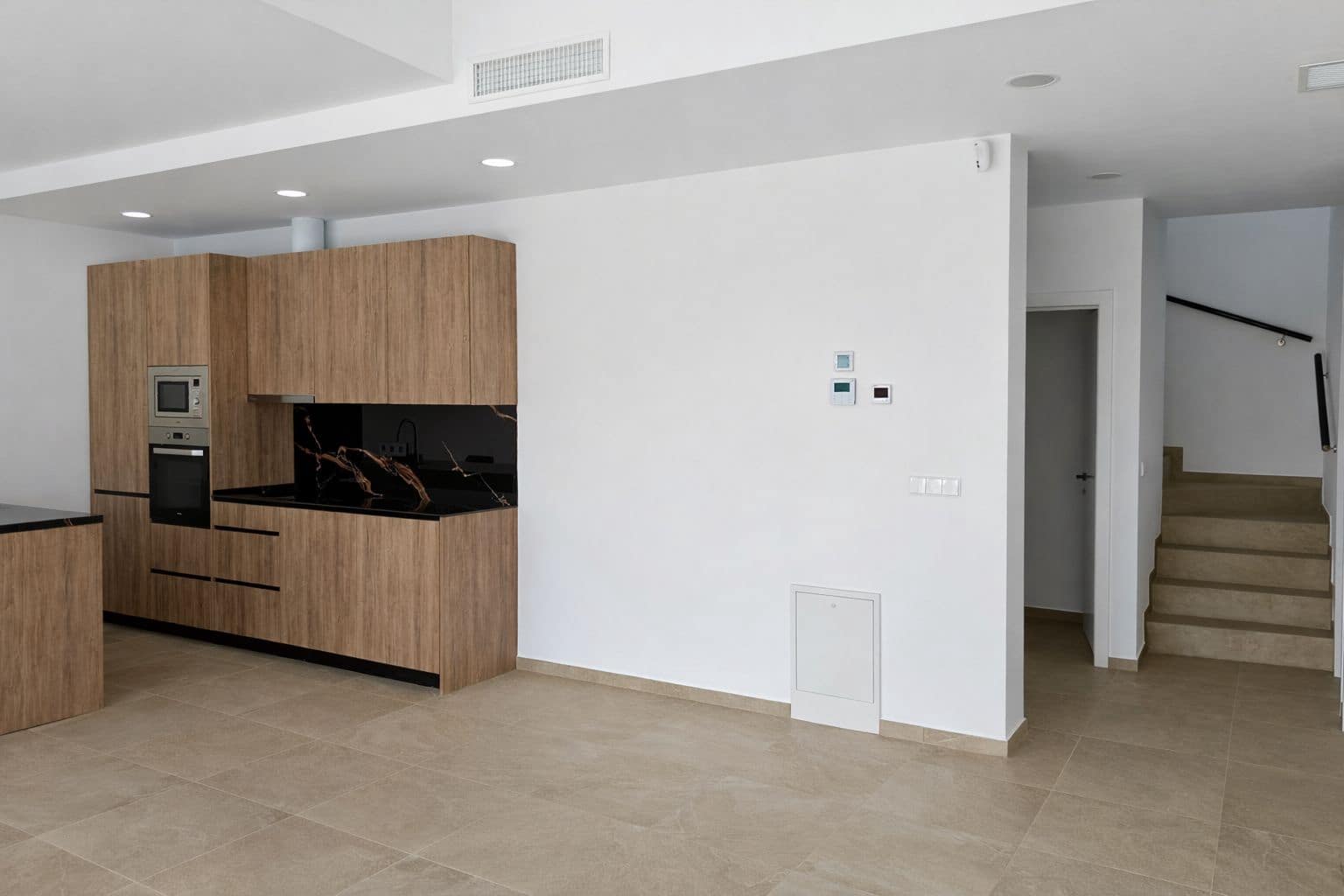 3 bedroom Villa for sale in Benissa with pool garage - € 1,175,000 (Ref: 9904746)