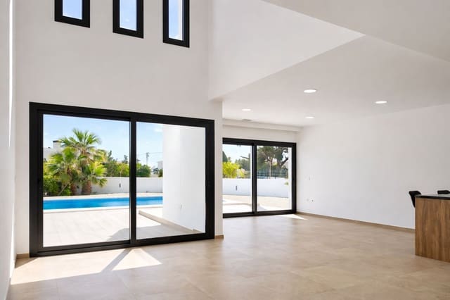 3 bedroom Villa for sale in Benissa with pool garage - € 1,175,000 (Ref: 9904746)