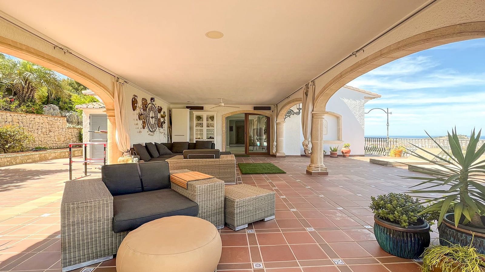 6 quarto Moradia para venda em Denia com piscina garagem - 3 570 000 € (Ref: 9904747)