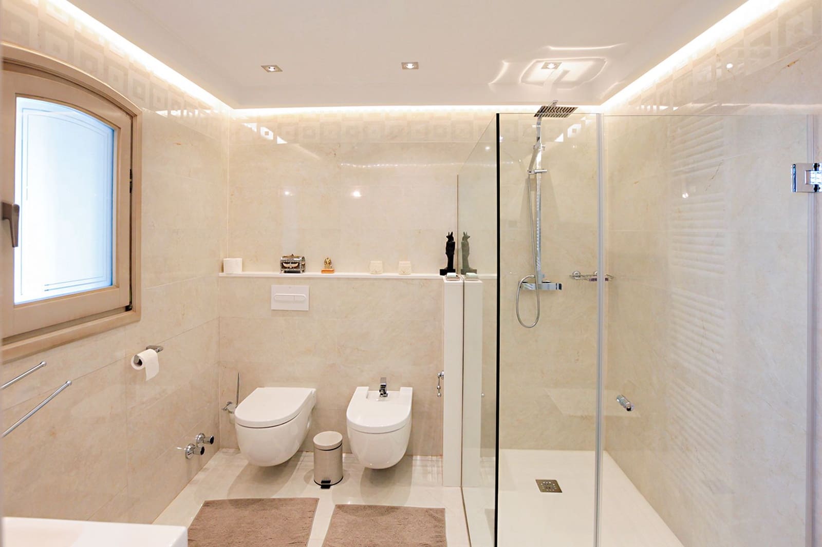 6 quarto Moradia para venda em Denia com piscina garagem - 3 570 000 € (Ref: 9904747)