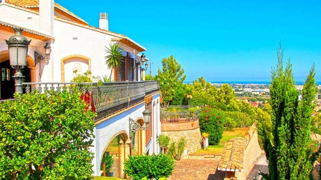 6 quarto Moradia para venda em Dénia com piscina garagem - 3 570 000 € (Ref: 9904747)