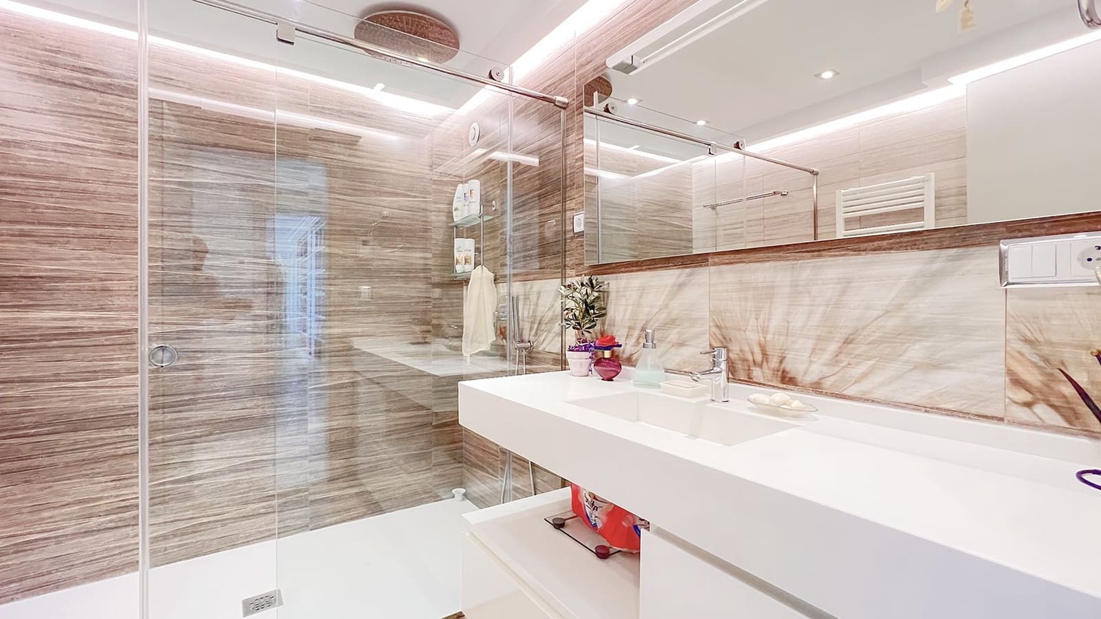 6 quarto Moradia para venda em Denia com piscina garagem - 3 570 000 € (Ref: 9904747)