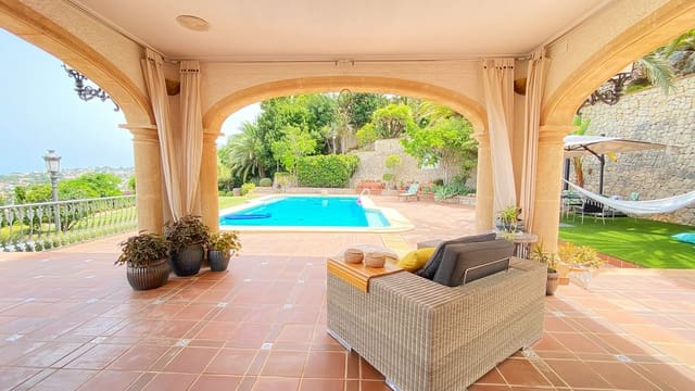 6 quarto Moradia para venda em Dénia com piscina garagem - 3 570 000 € (Ref: 9904747)