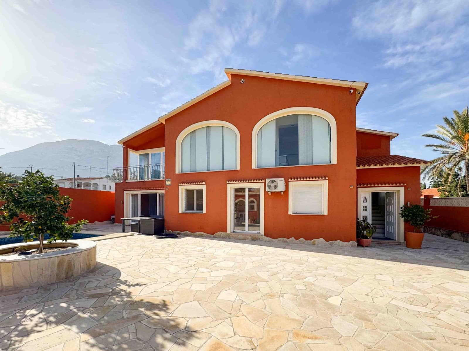 4 soverom Villa til salgs i Denia med svømmebasseng garasje - € 970 000 (Ref: 9904748)