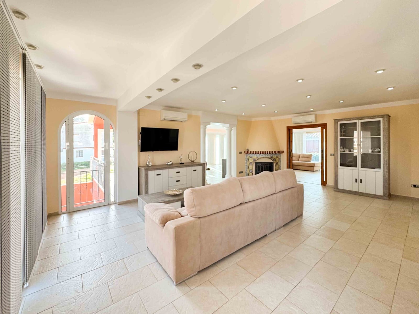 4 soverom Villa til salgs i Denia med svømmebasseng garasje - € 970 000 (Ref: 9904748)