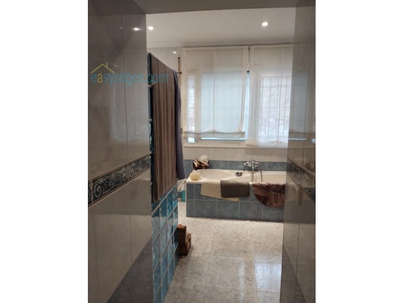 5 soveværelse Villa til salg i Sitges med garage - € 699.000 (Ref: 7835739)