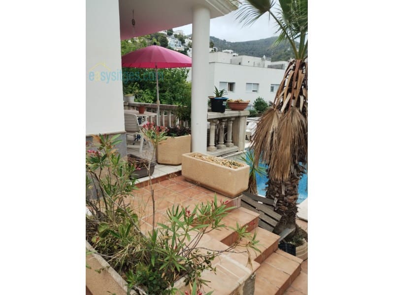 5 soveværelse Villa til salg i Sitges med garage - € 699.000 (Ref: 7835739)