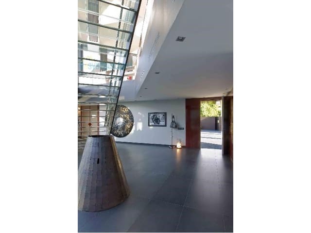 5 bedroom Villa for sale in Sitges with pool - € 5,950,000 (Ref: 8091529)