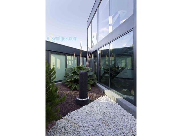 5 bedroom Villa for sale in Sitges with pool - € 5,950,000 (Ref: 8091529)