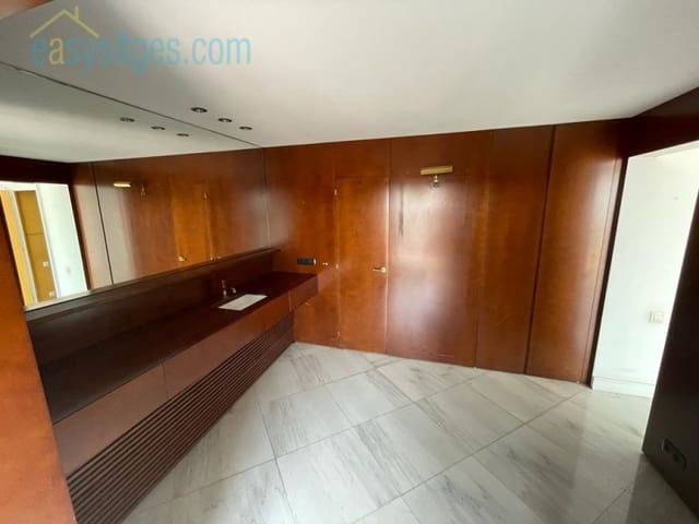 4 bedroom Apartment for sale in Eixample, Barcelona city with garage - € 1,800,000 (Ref: 8169096)