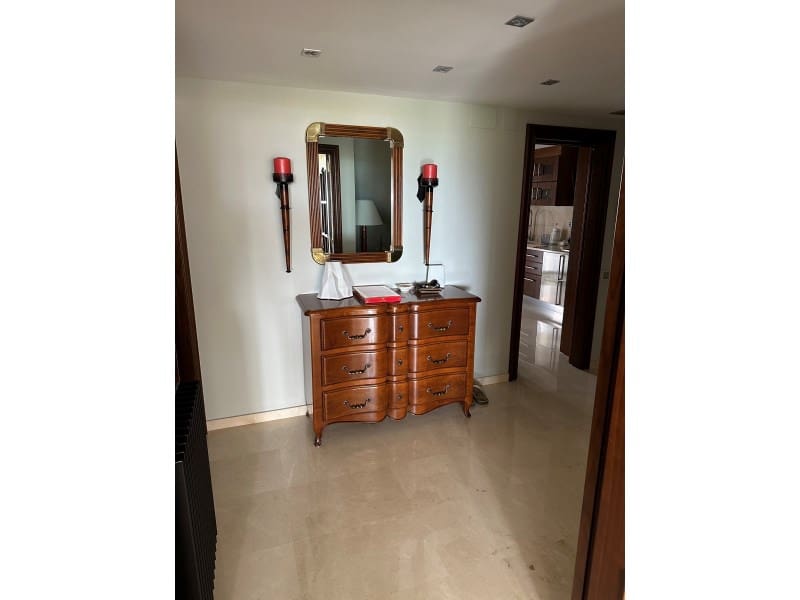 4 bedroom Apartment for sale in Sitges with garage - € 1,900,000 (Ref: 8583006)