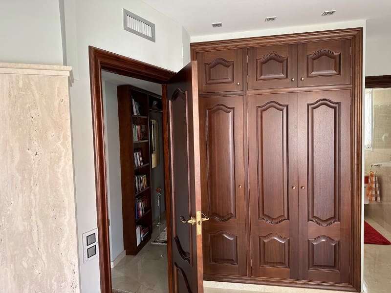 4 bedroom Apartment for sale in Sitges with garage - € 1,900,000 (Ref: 8583006)