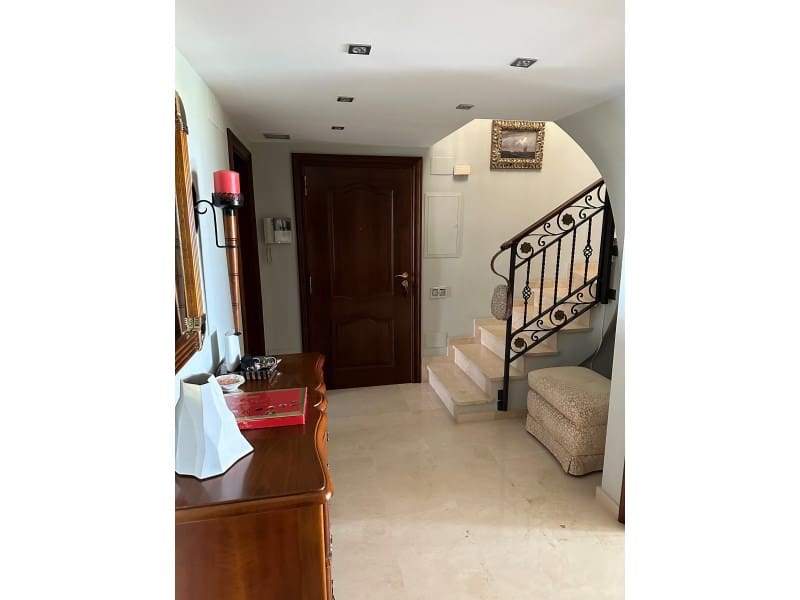 4 bedroom Apartment for sale in Sitges with garage - € 1,900,000 (Ref: 8583006)